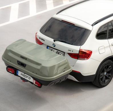 Box na hak holowniczy – kompletny przewodnik. Jak działa, czy warto i jaki box wybrać?