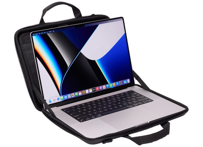 Thule Gauntlet etui, pokrowiec MacBook Pro Attaché 16" - Black