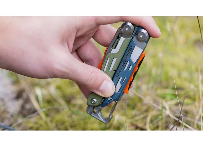 Leatherman SIGNAL Coyote Multitool 19 narzędzi stal nierdzewna