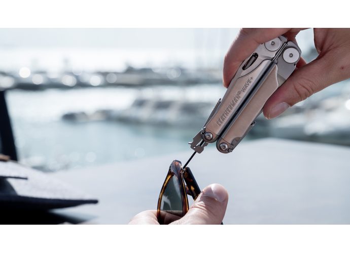 Leatherman WAVE PLUS Multitool 18 narzędzi stal nierdzewna