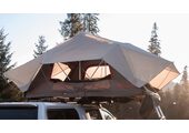 Zestaw POWYSTAWOWY Yakima SkyRise M HD - namiot całoroczny na samochód + aneks