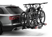 Thule EasyFold XT 934 czarny bagażnik na hak na 3 rowery z pokrowcem i ochraniaczmi kół karbonowych