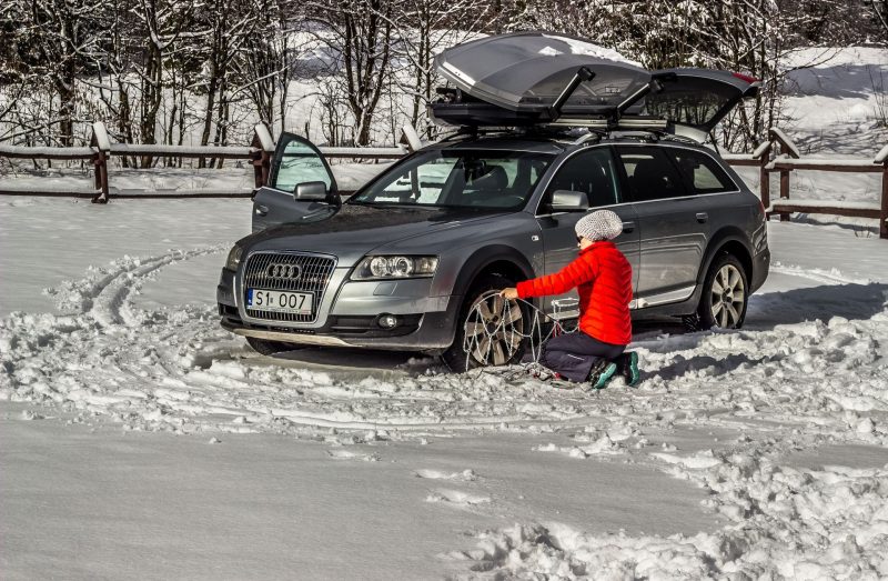 Jak dobrać łańcuch śniegowy i na co zwr&oacute;cić uwagę