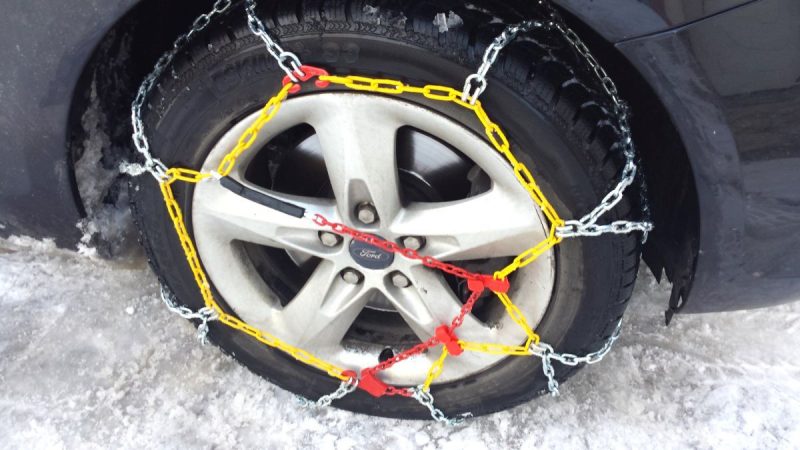Jak dobrać łańcuch śniegowy i na co zwr&oacute;cić uwagę